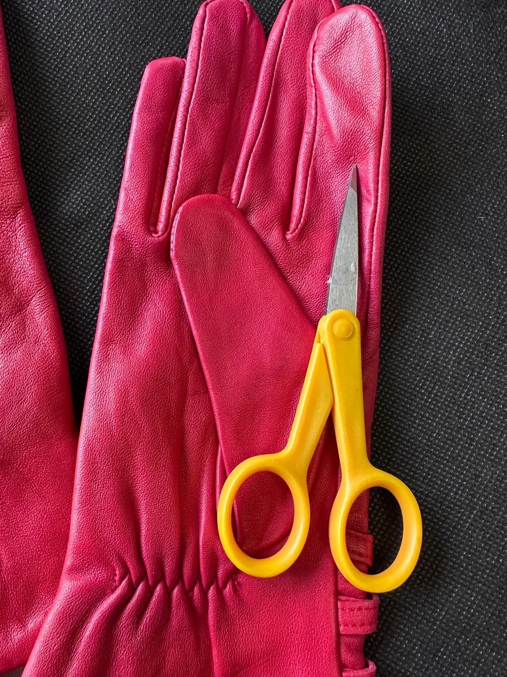 Jones New York NWT Red Leather Gloves Laced Wrist Detail L